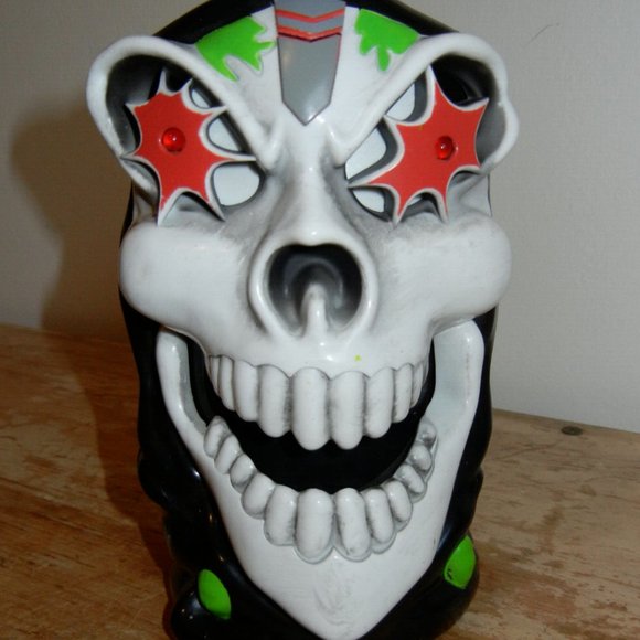 Grave Digger Monster Jam Plastic Skull Head Cup Scary Light Up Mug Or Decor 6.5” - Picture 3 of 16